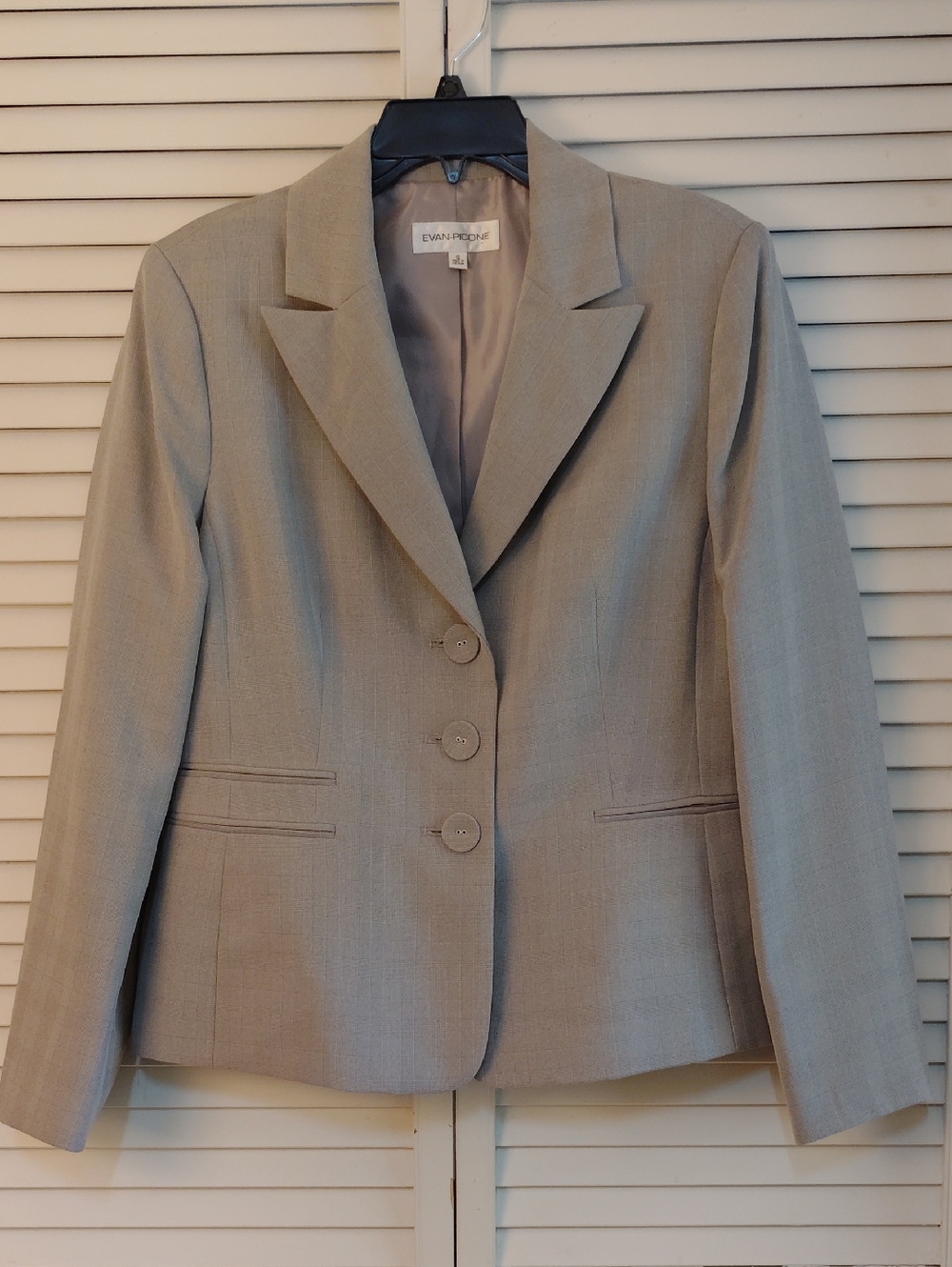 Evan Picone Beige Two-Piece Skirt Suit - Picture 2 of 9